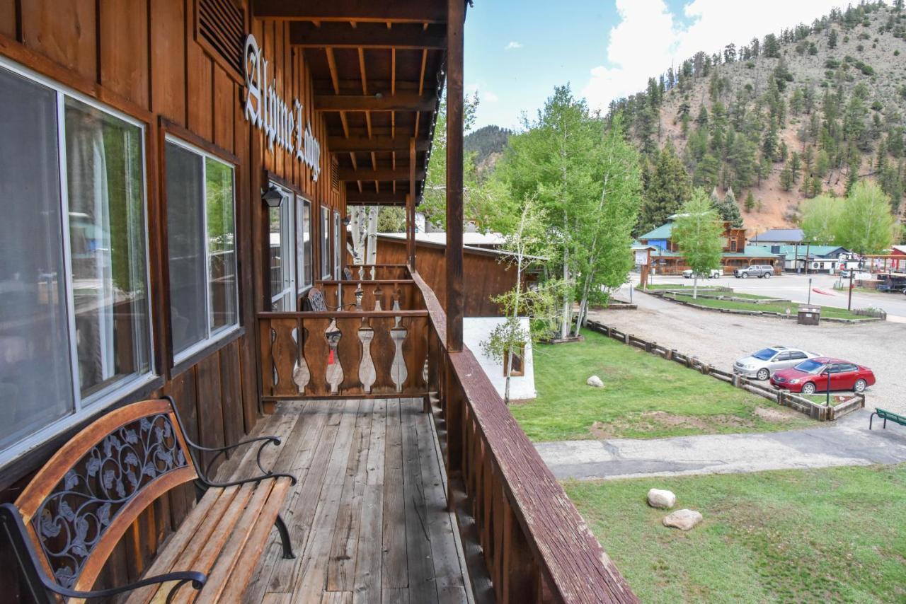 Alpine Lodge Red River Esterno foto