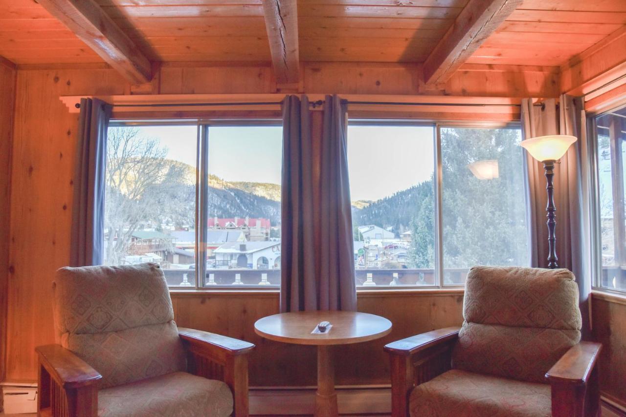 Alpine Lodge Red River Esterno foto