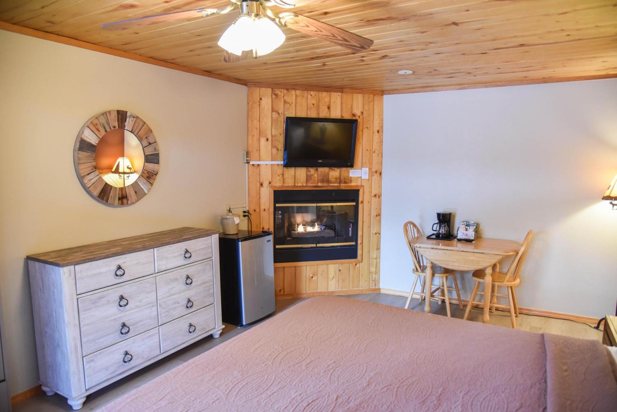 Alpine Lodge Red River Esterno foto